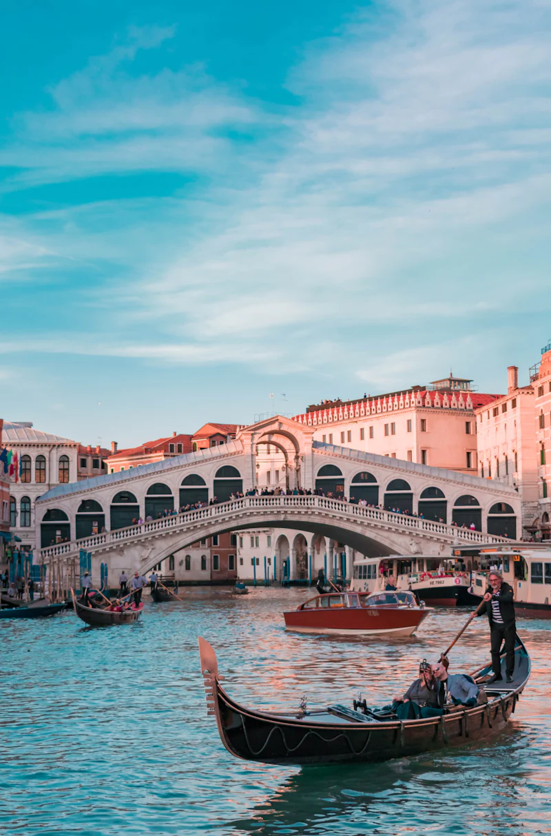 Rialto bridge in Venice